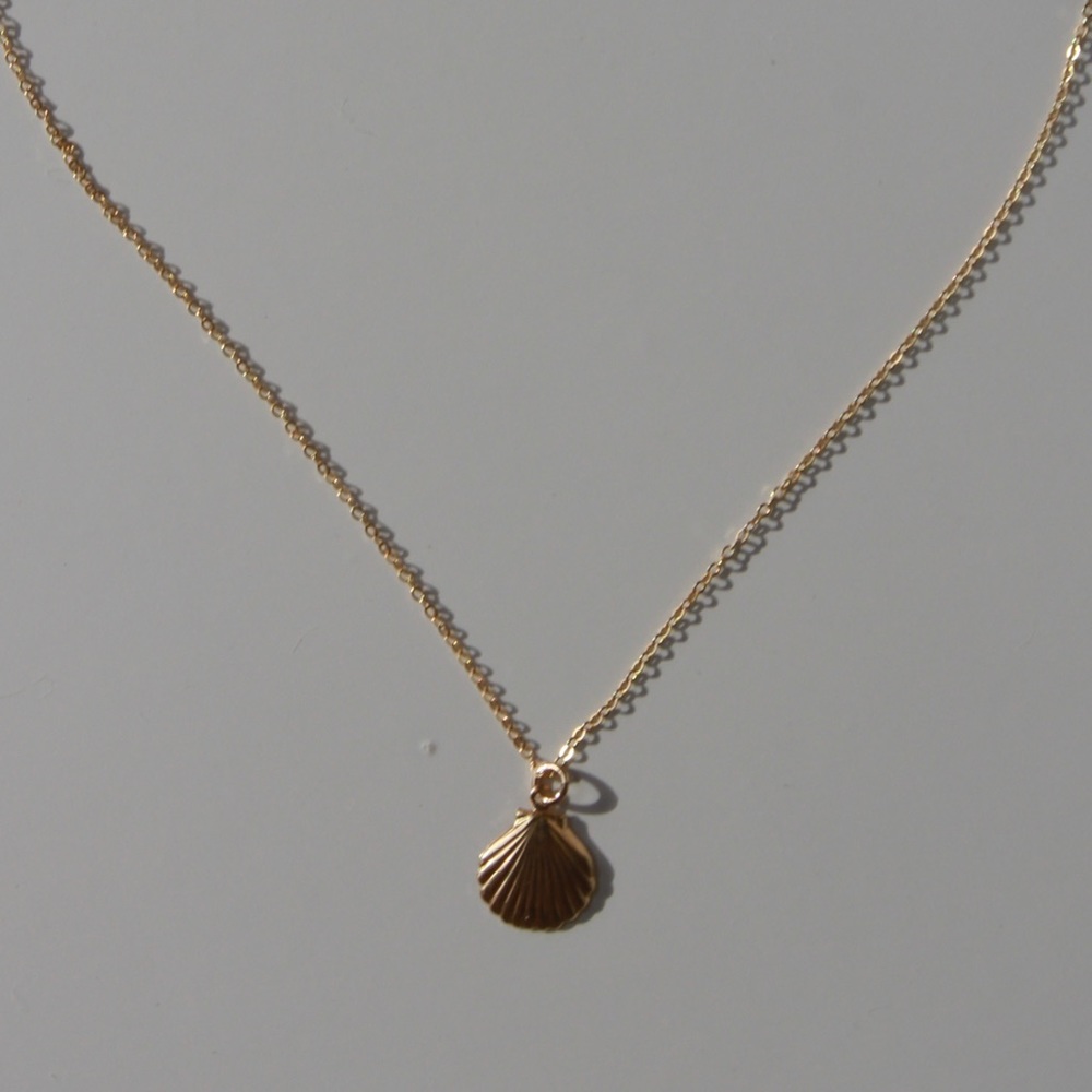 14k Yellow Gold Filled Tiny Dainty Sea Shell Charm Delicate Layering Necklace - Picture 5 of 8